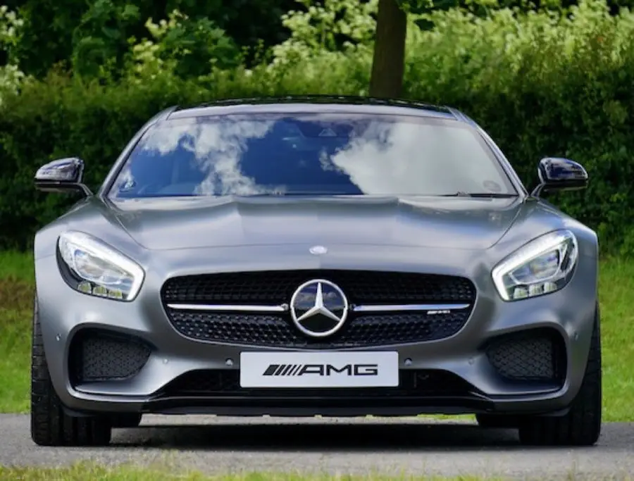 European vehicle collision repair specialist